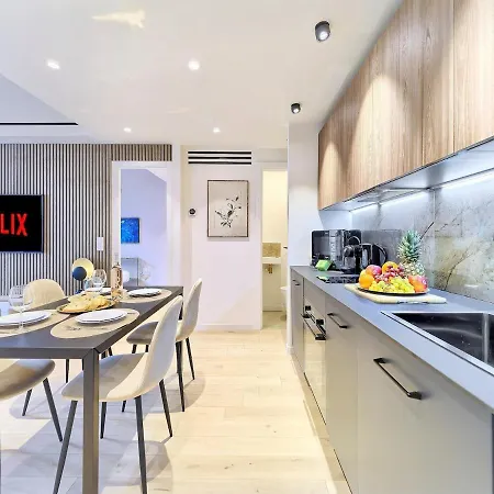 Hyper Centre - Charming Duplex - Luxury - Reversible Air Conditioning - 10 Mins From Place Massena Apartament *
