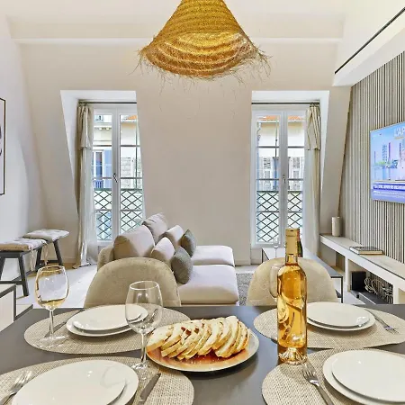 Hyper Centre - Charming Duplex - Luxury - Reversible Air Conditioning - 10 Mins From Place Massena