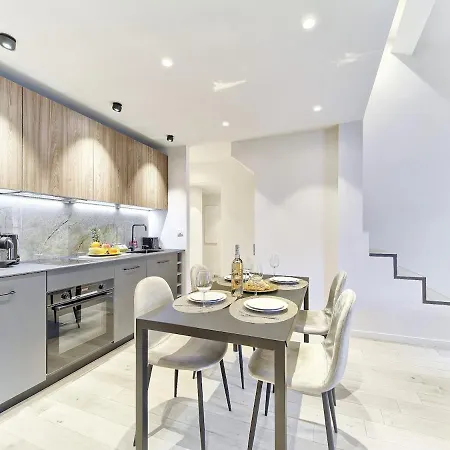 Апартаменты Hyper Centre - Charming Duplex - Luxury - Reversible Air Conditioning - 10 Mins From Place Massena Ницца
