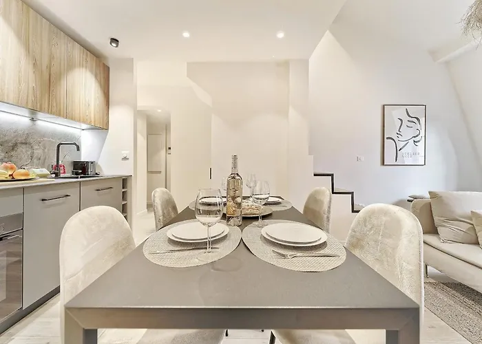 Lejlighed Hyper Centre - Charming Duplex - Luxury - Reversible Air Conditioning - 10 Mins From Place Massena
