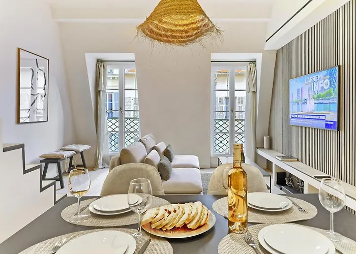 Hyper Centre - Charming Duplex - Luxury - Reversible Air Conditioning - 10 Mins From Place Massena