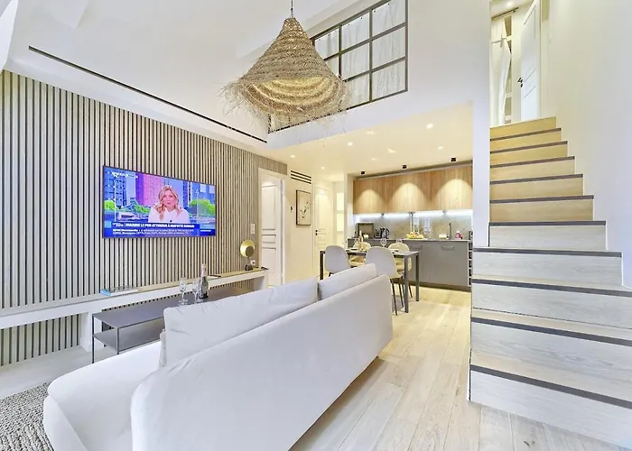 Hyper Centre - Charming Duplex - Luxury - Reversible Air Conditioning - 10 Mins From Place Massena Apartamento *